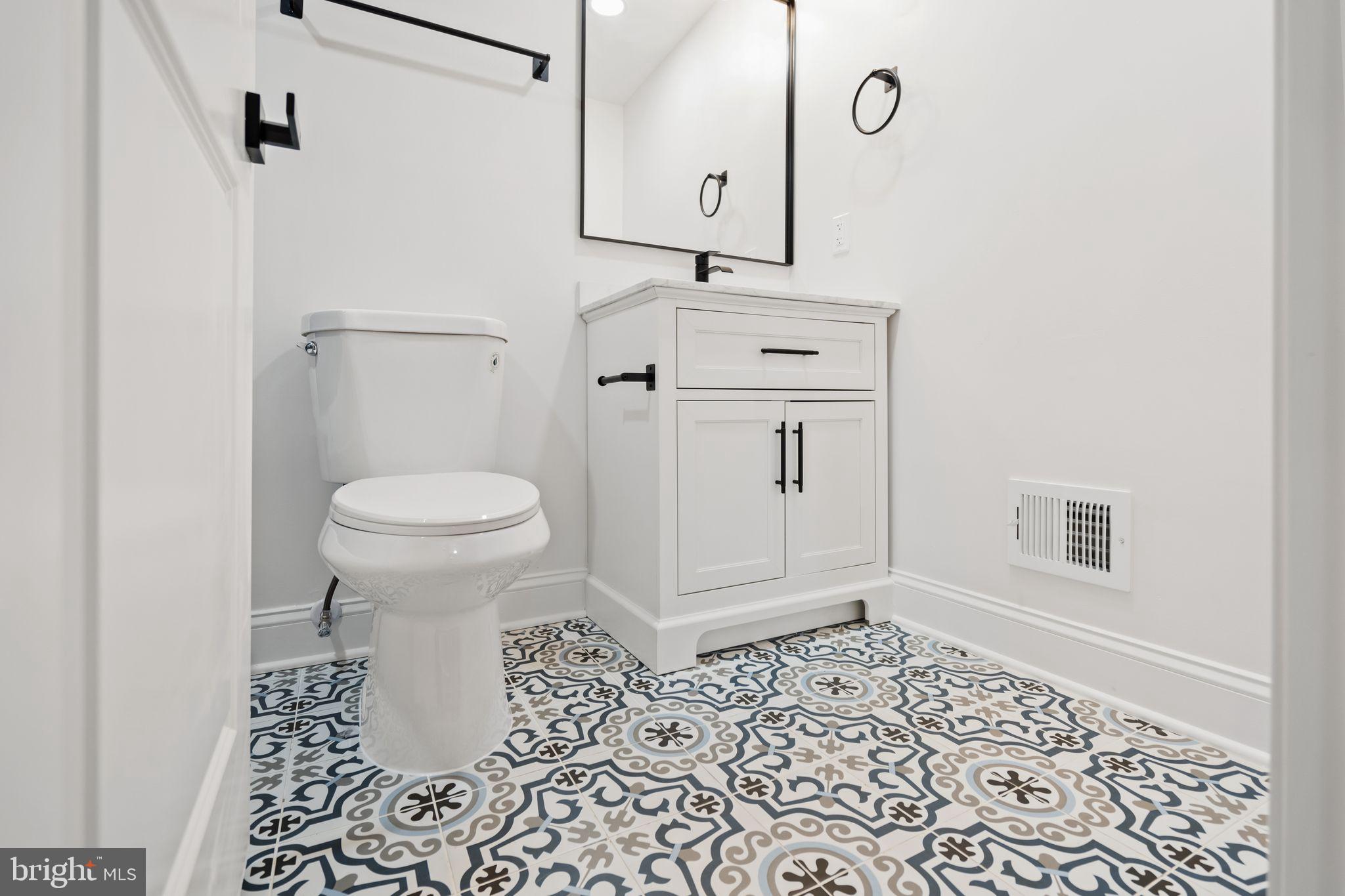 MONTCLAIR - Residential