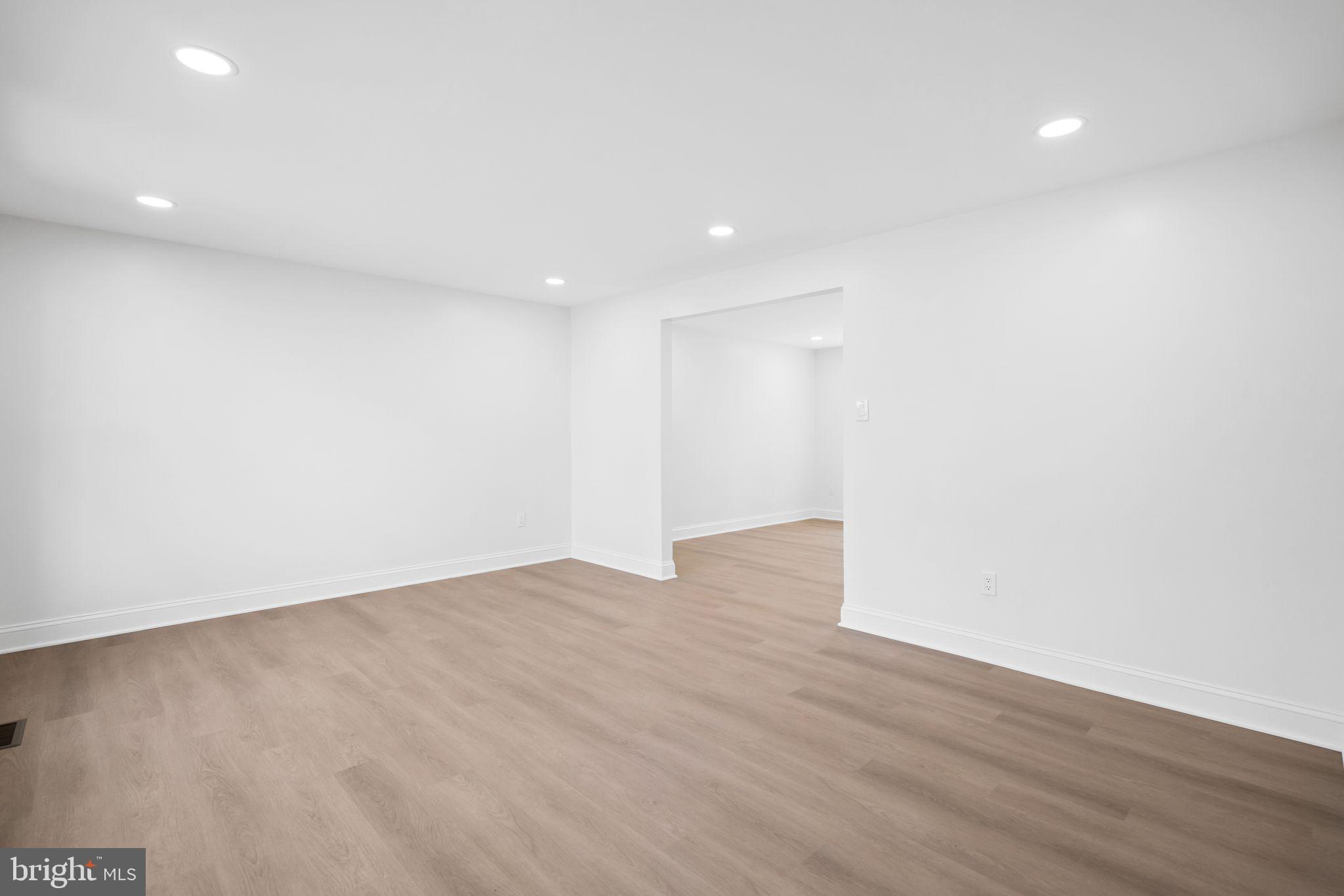 MONTCLAIR - Residential