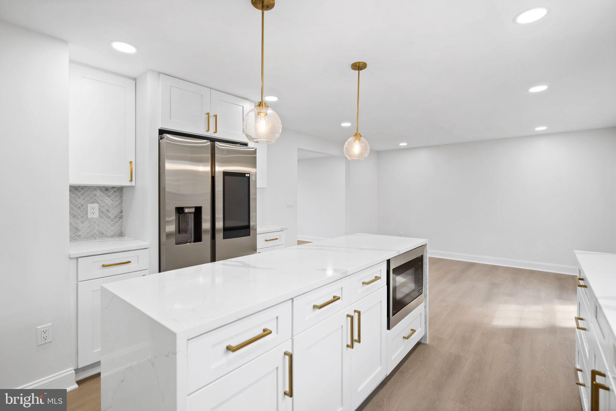 MONTCLAIR - Residential