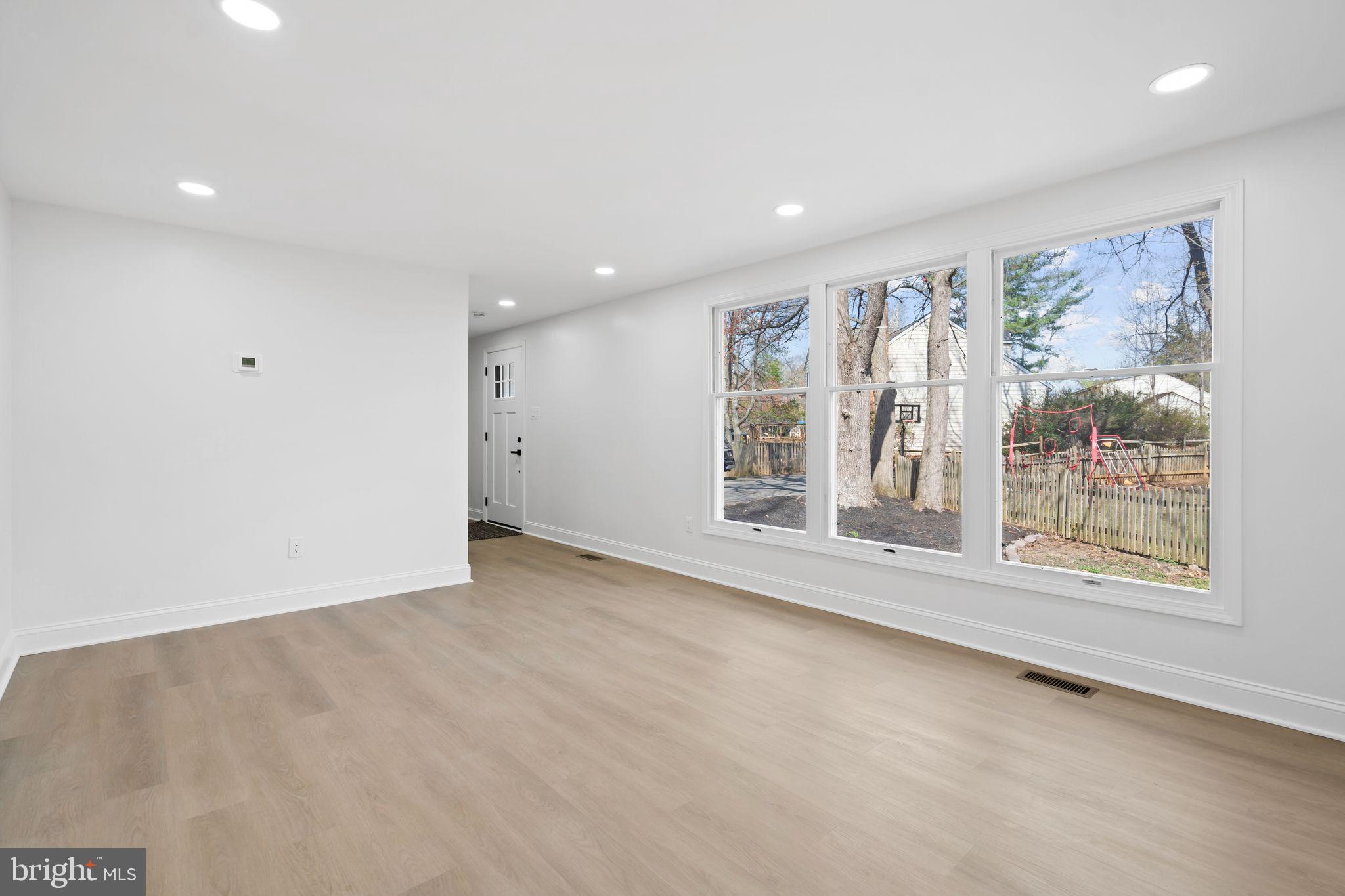 MONTCLAIR - Residential