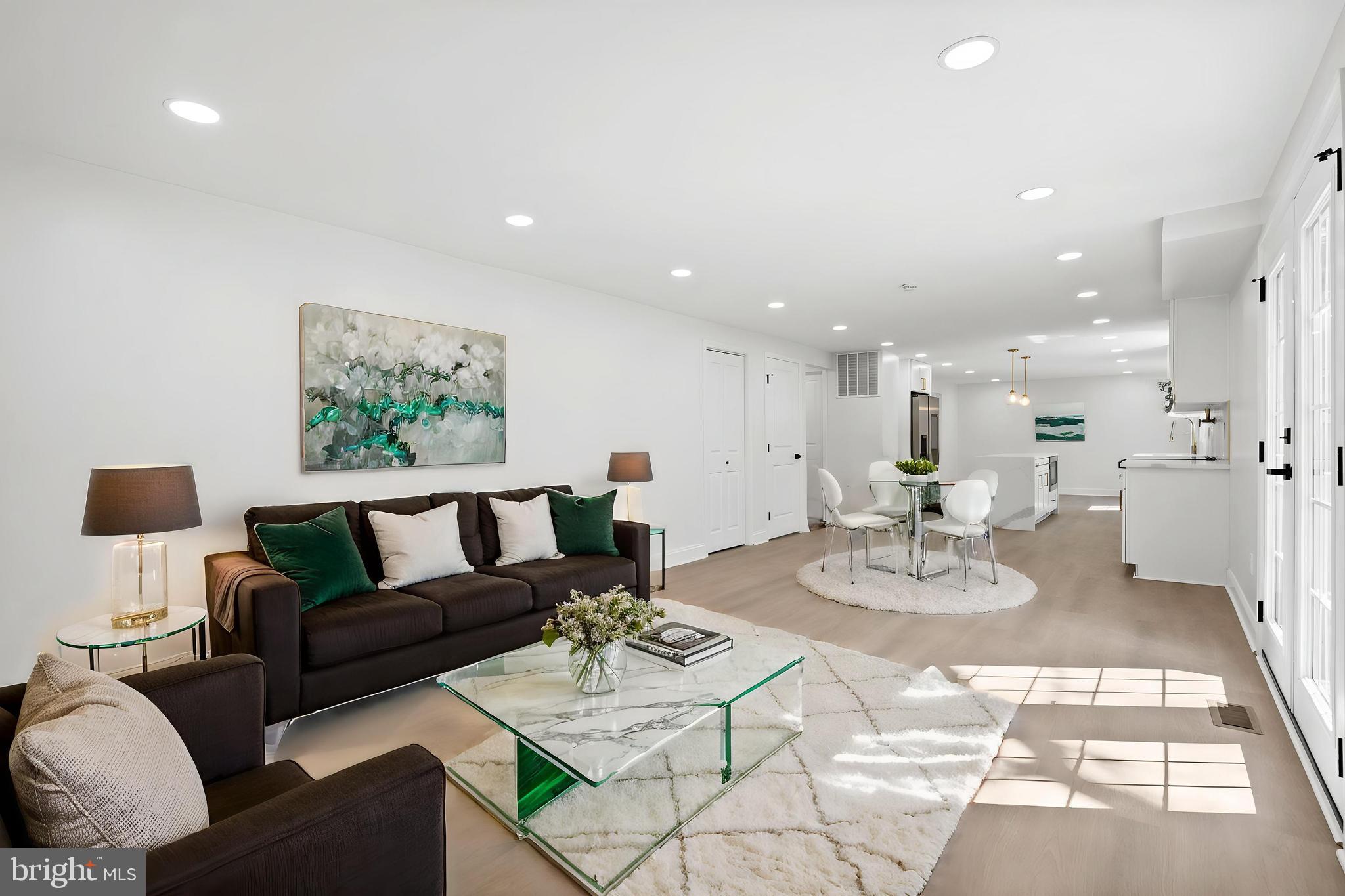 MONTCLAIR - Residential