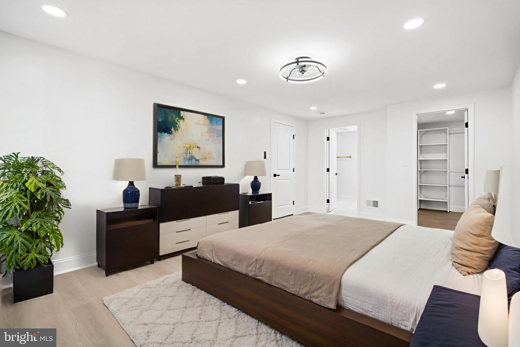 MONTCLAIR - Residential