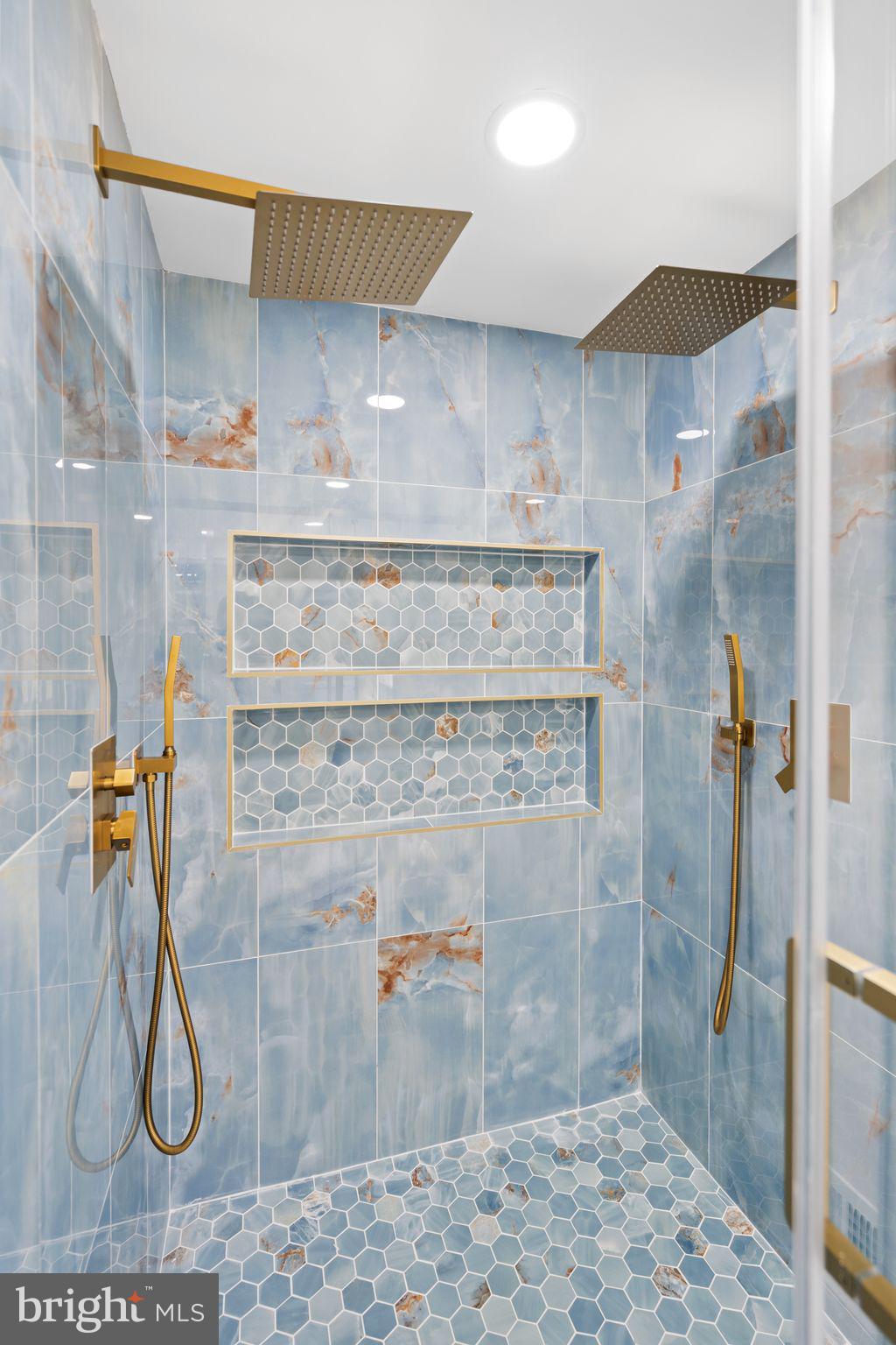 MONTCLAIR - Residential