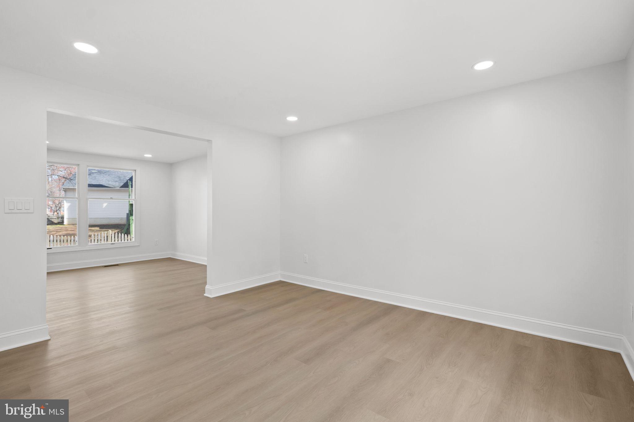 MONTCLAIR - Residential