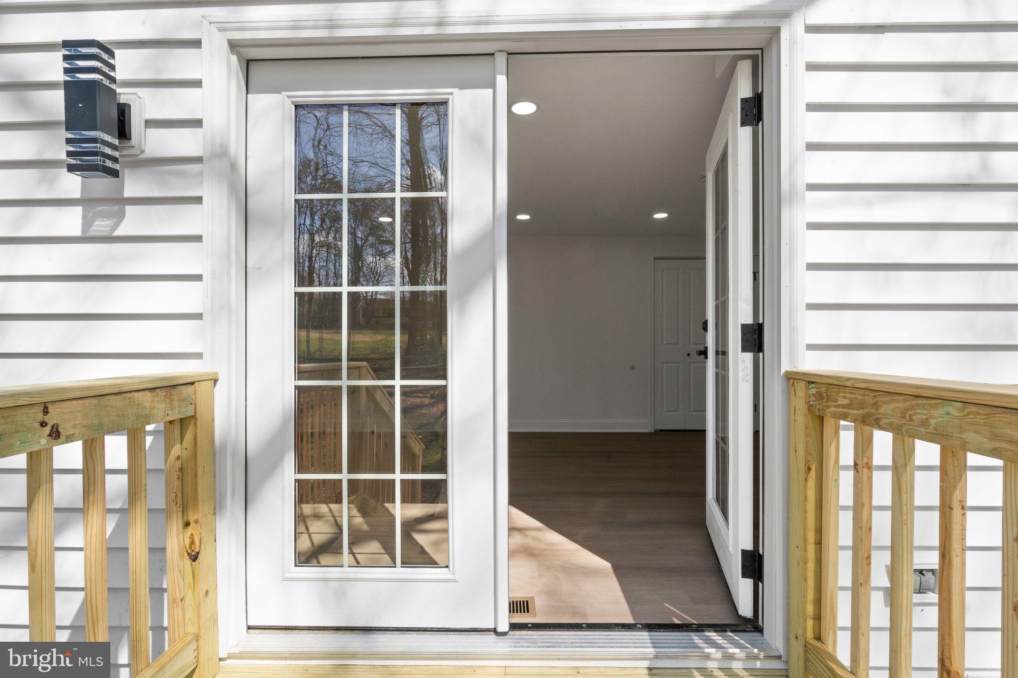 MONTCLAIR - Residential