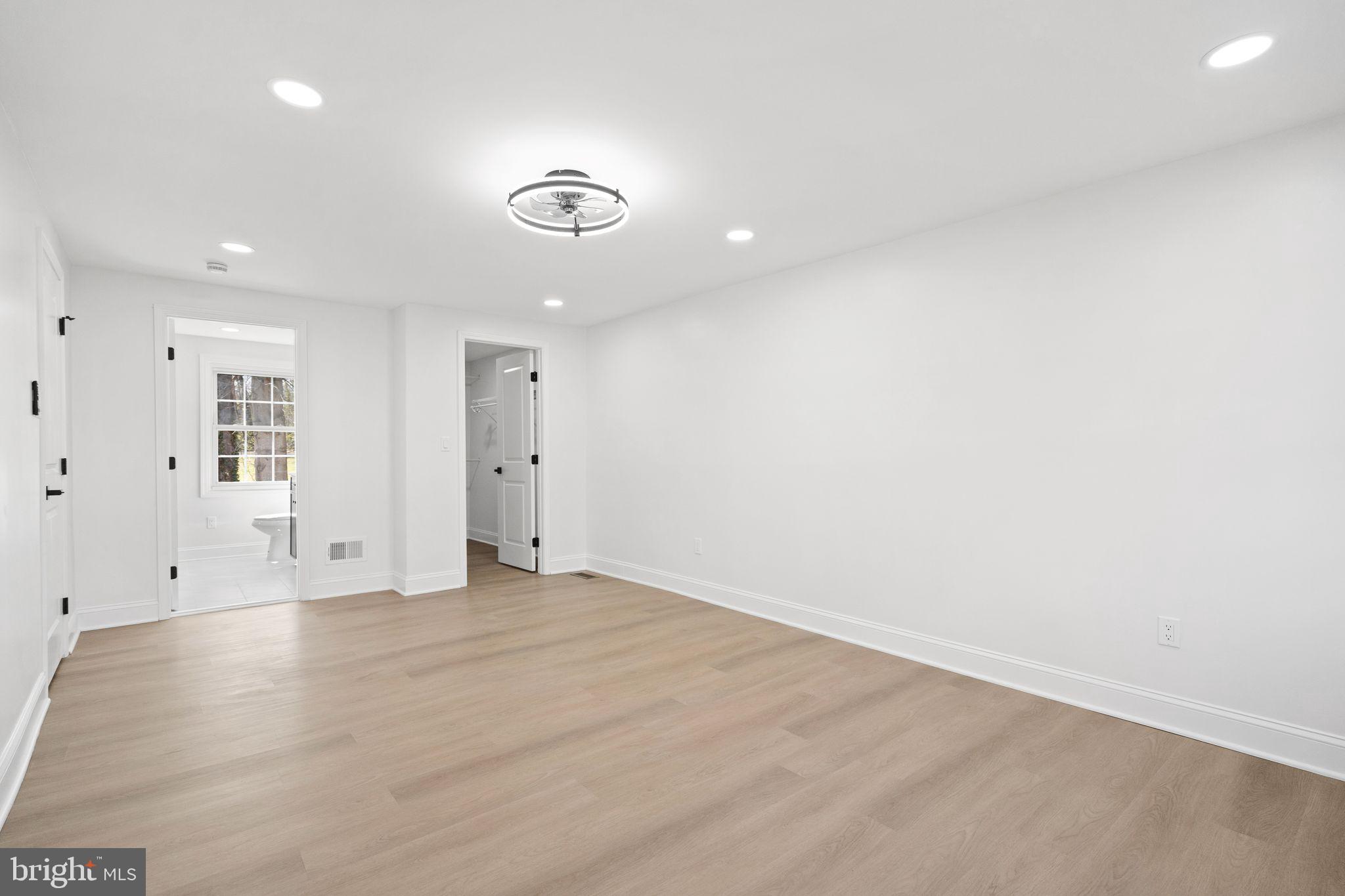 MONTCLAIR - Residential