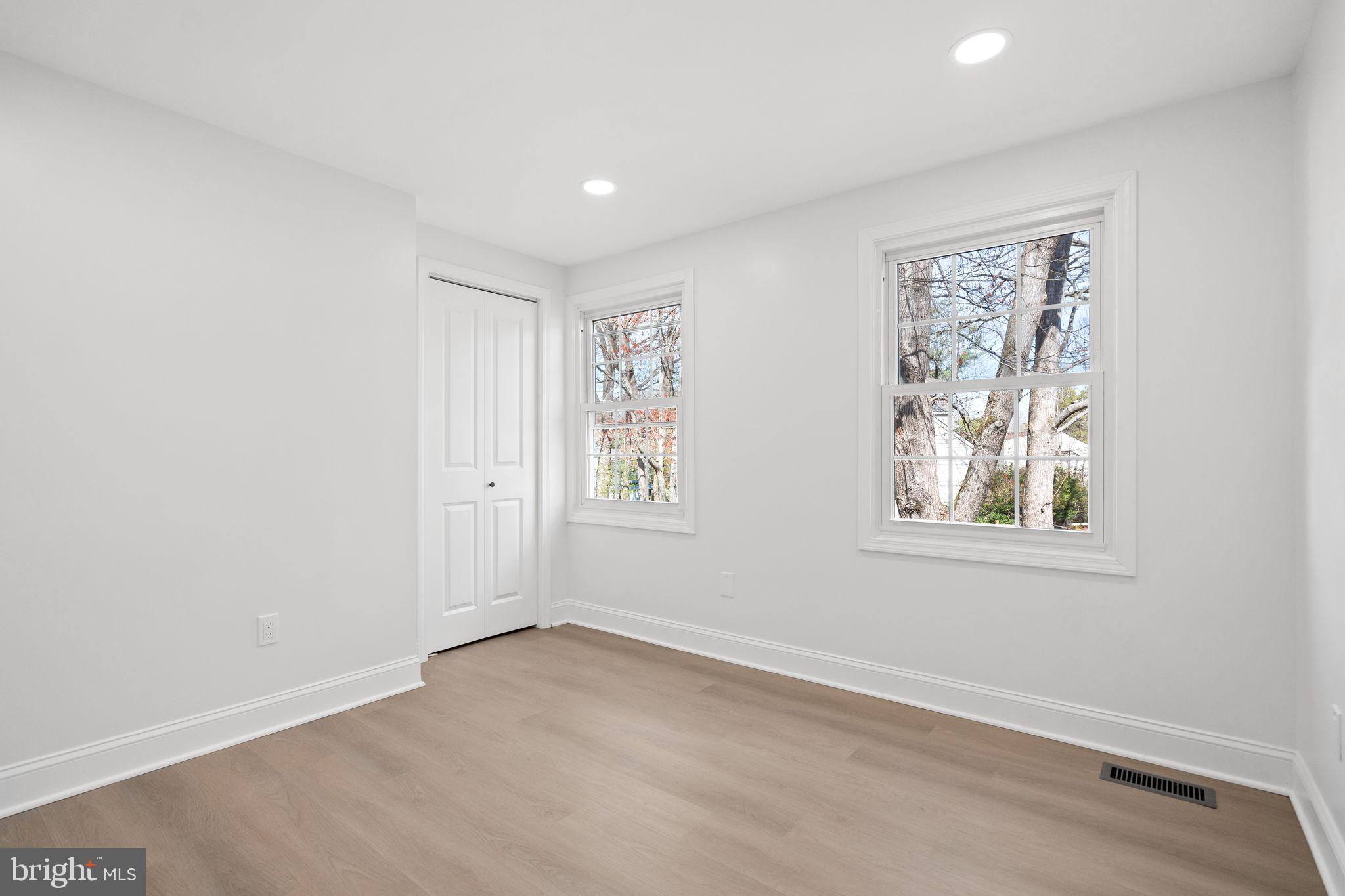 MONTCLAIR - Residential