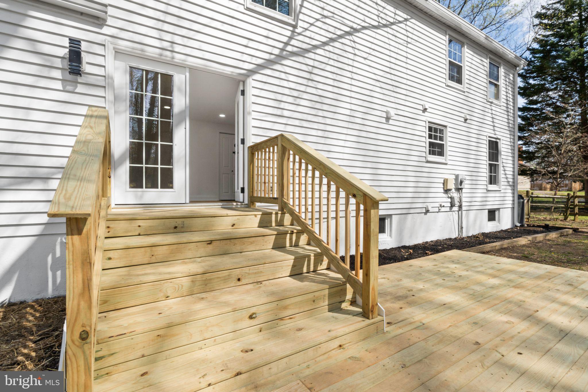 MONTCLAIR - Residential