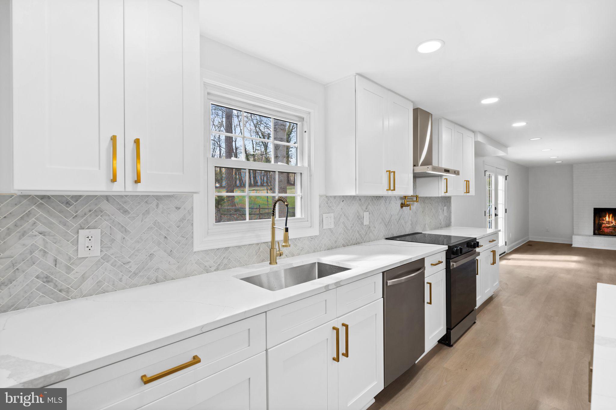 MONTCLAIR - Residential