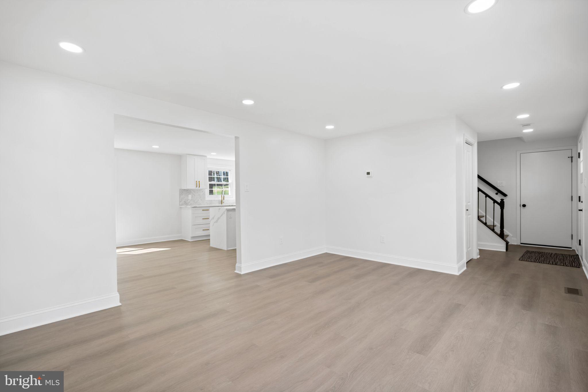 MONTCLAIR - Residential