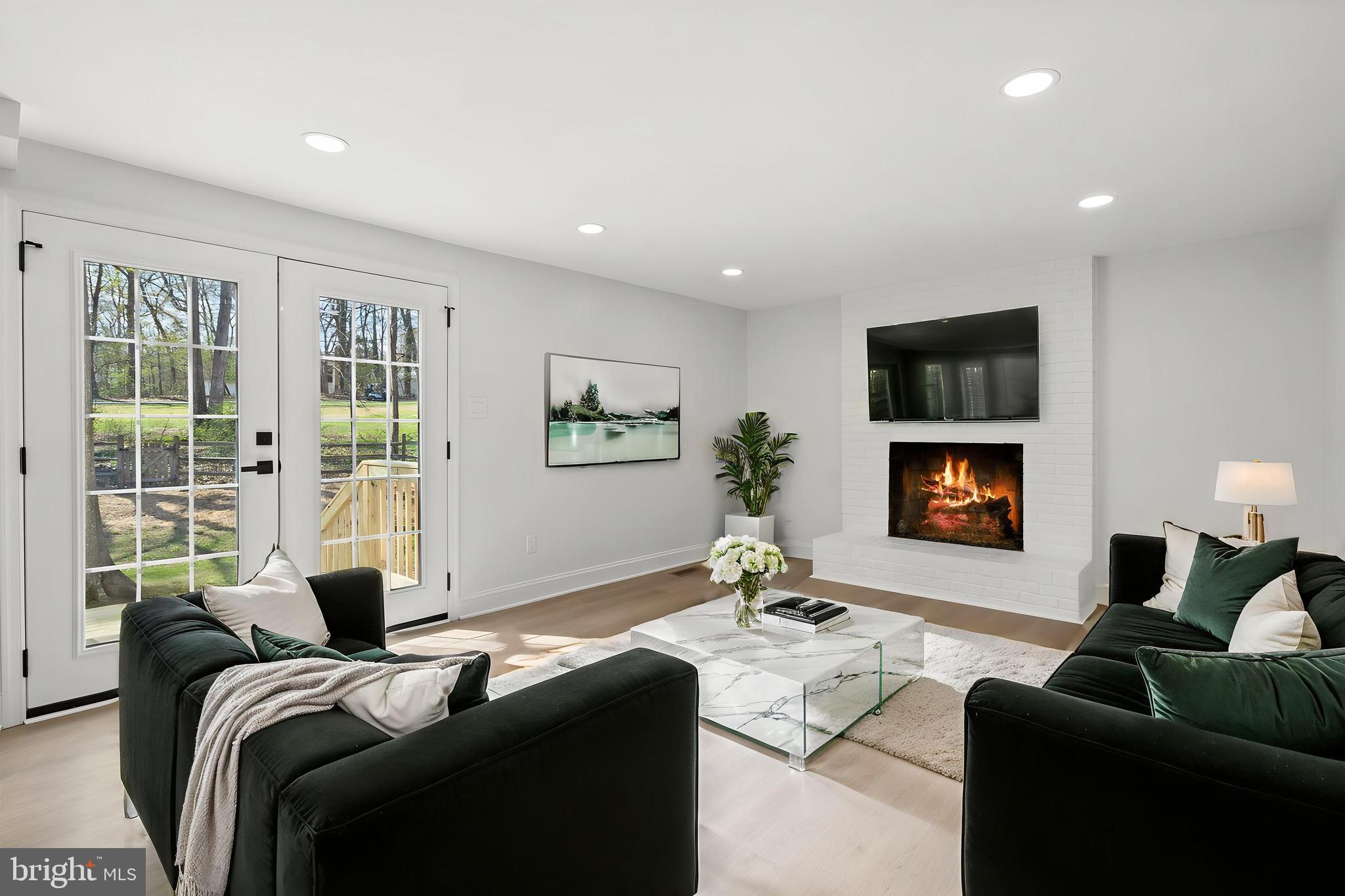 MONTCLAIR - Residential