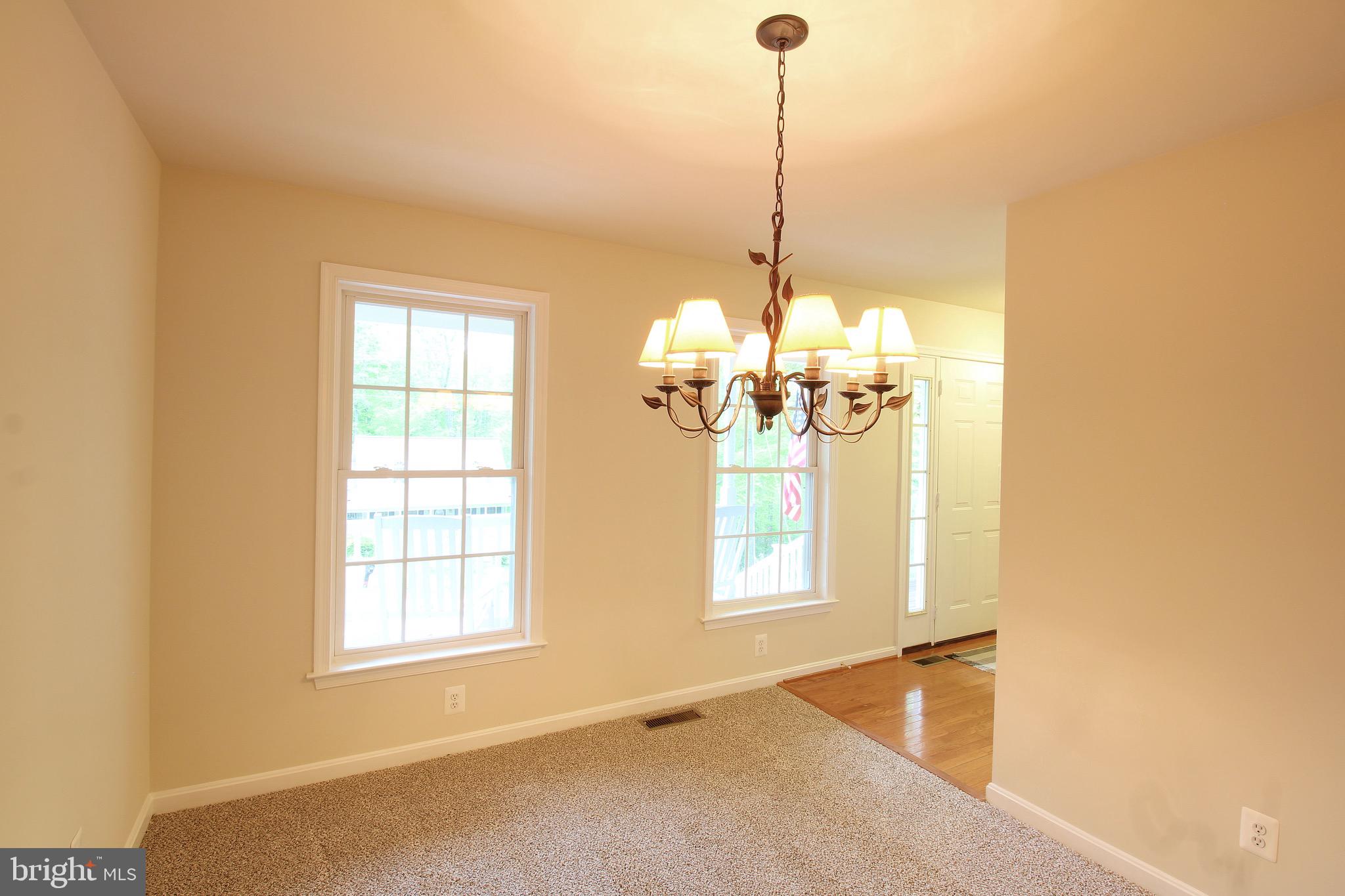 PRESIDENTIAL LAKES - Residential