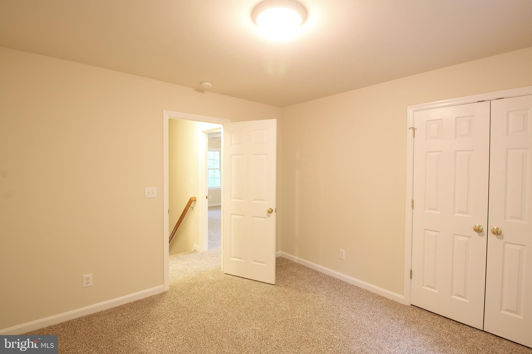 PRESIDENTIAL LAKES - Residential