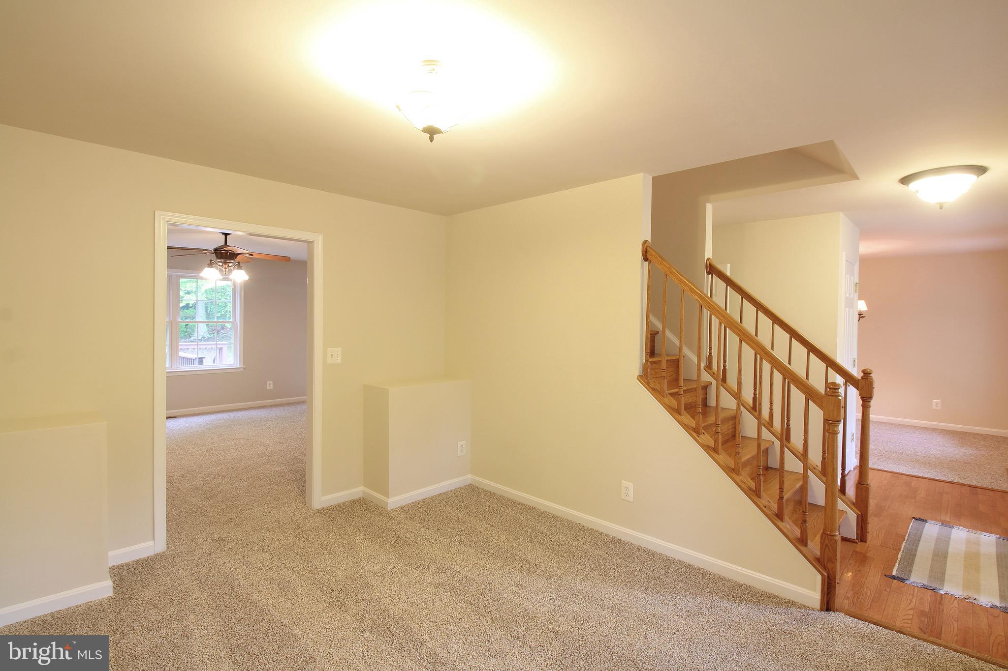 PRESIDENTIAL LAKES - Residential