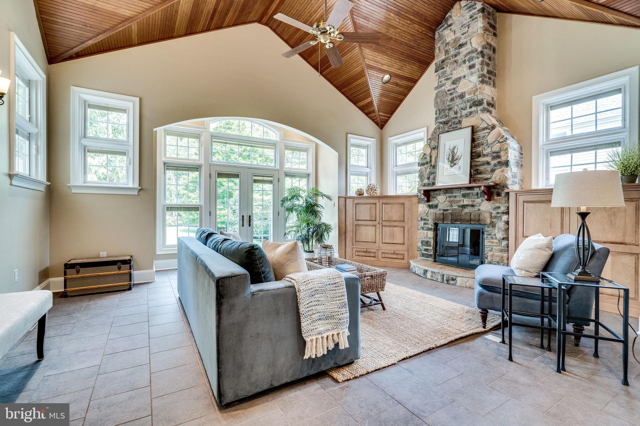 PLYMOUTH HAVEN - Residential