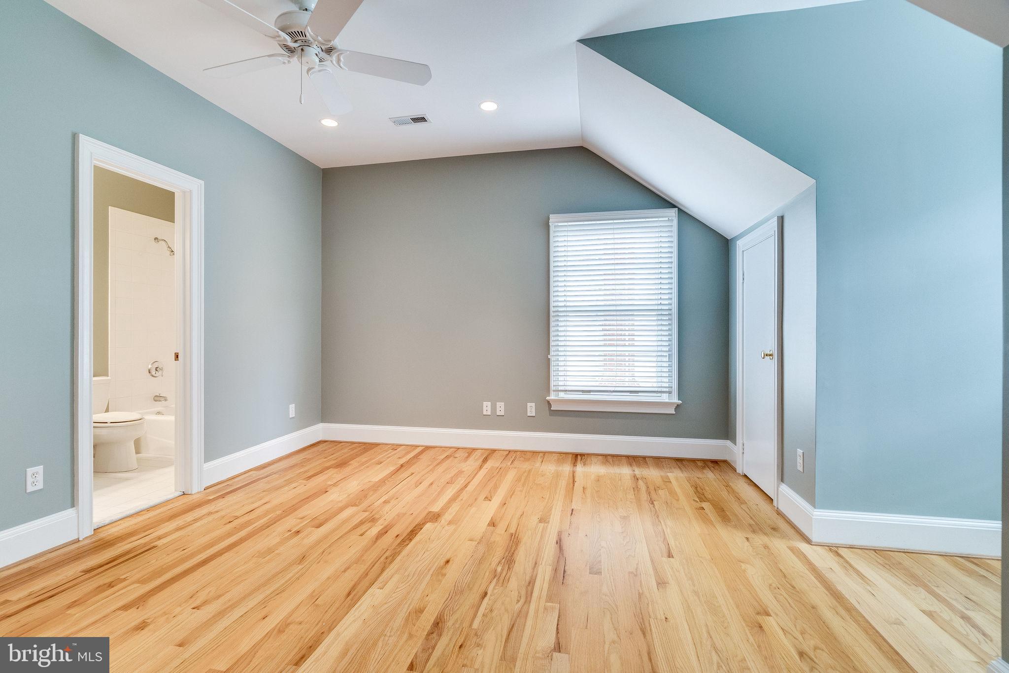 PLYMOUTH HAVEN - Residential