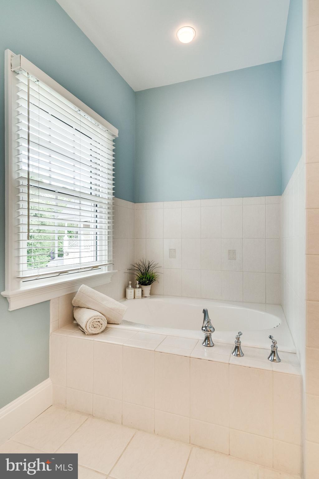 PLYMOUTH HAVEN - Residential