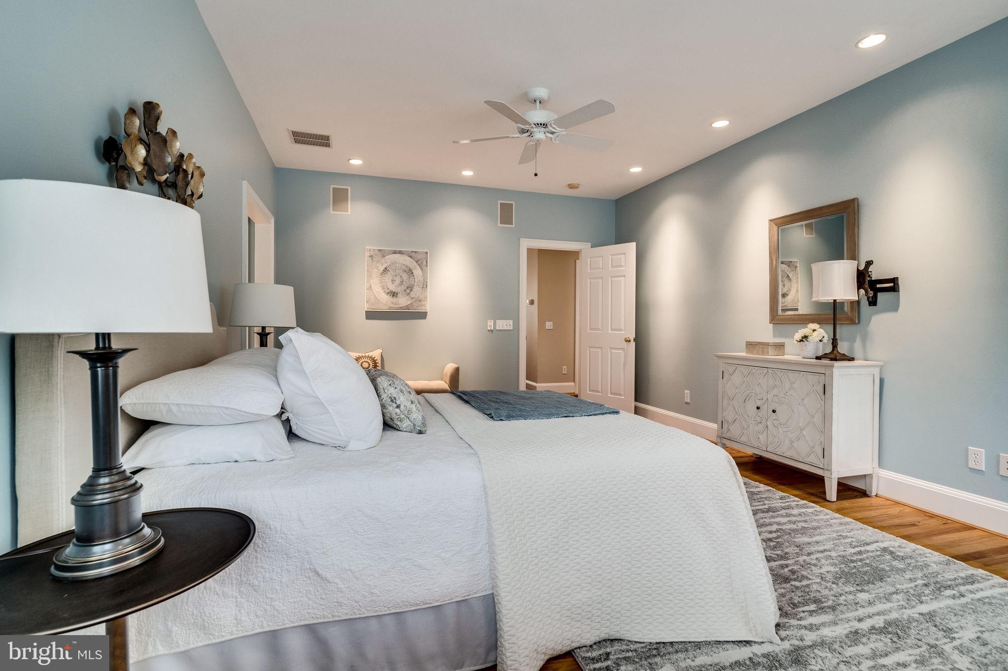 PLYMOUTH HAVEN - Residential