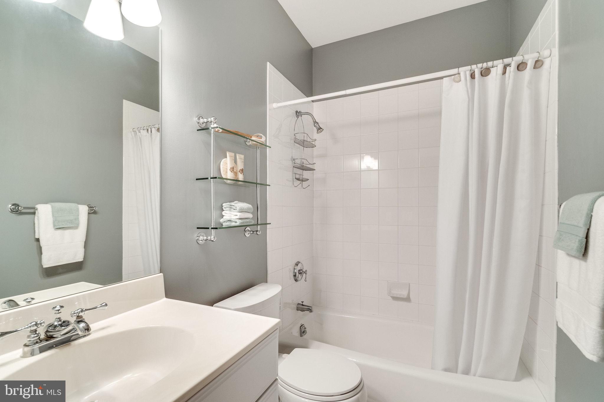 PLYMOUTH HAVEN - Residential