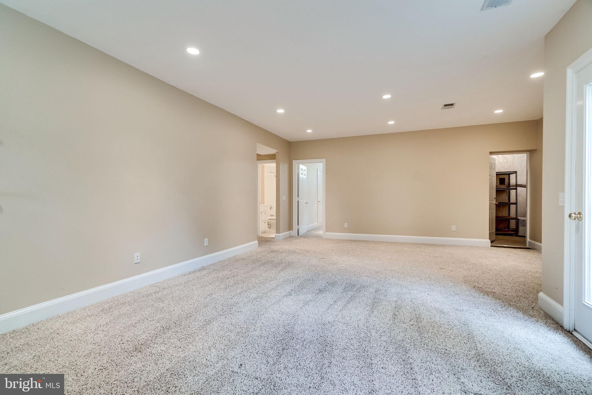 PLYMOUTH HAVEN - Residential