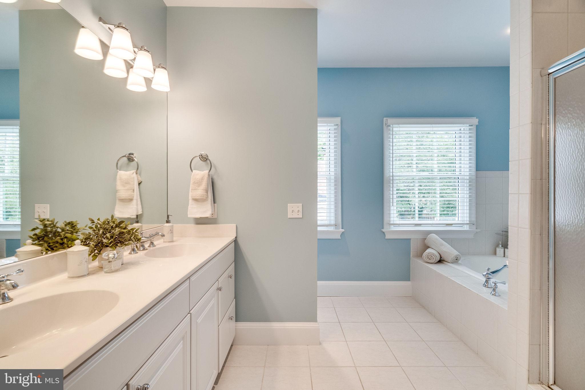 PLYMOUTH HAVEN - Residential