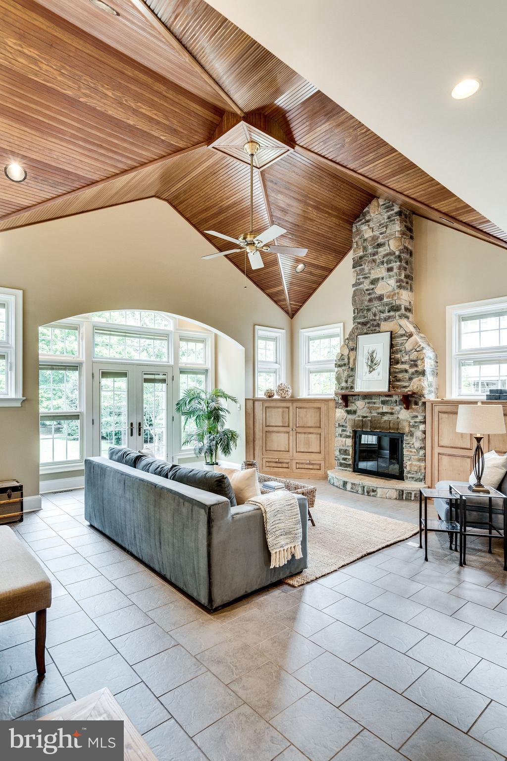 PLYMOUTH HAVEN - Residential