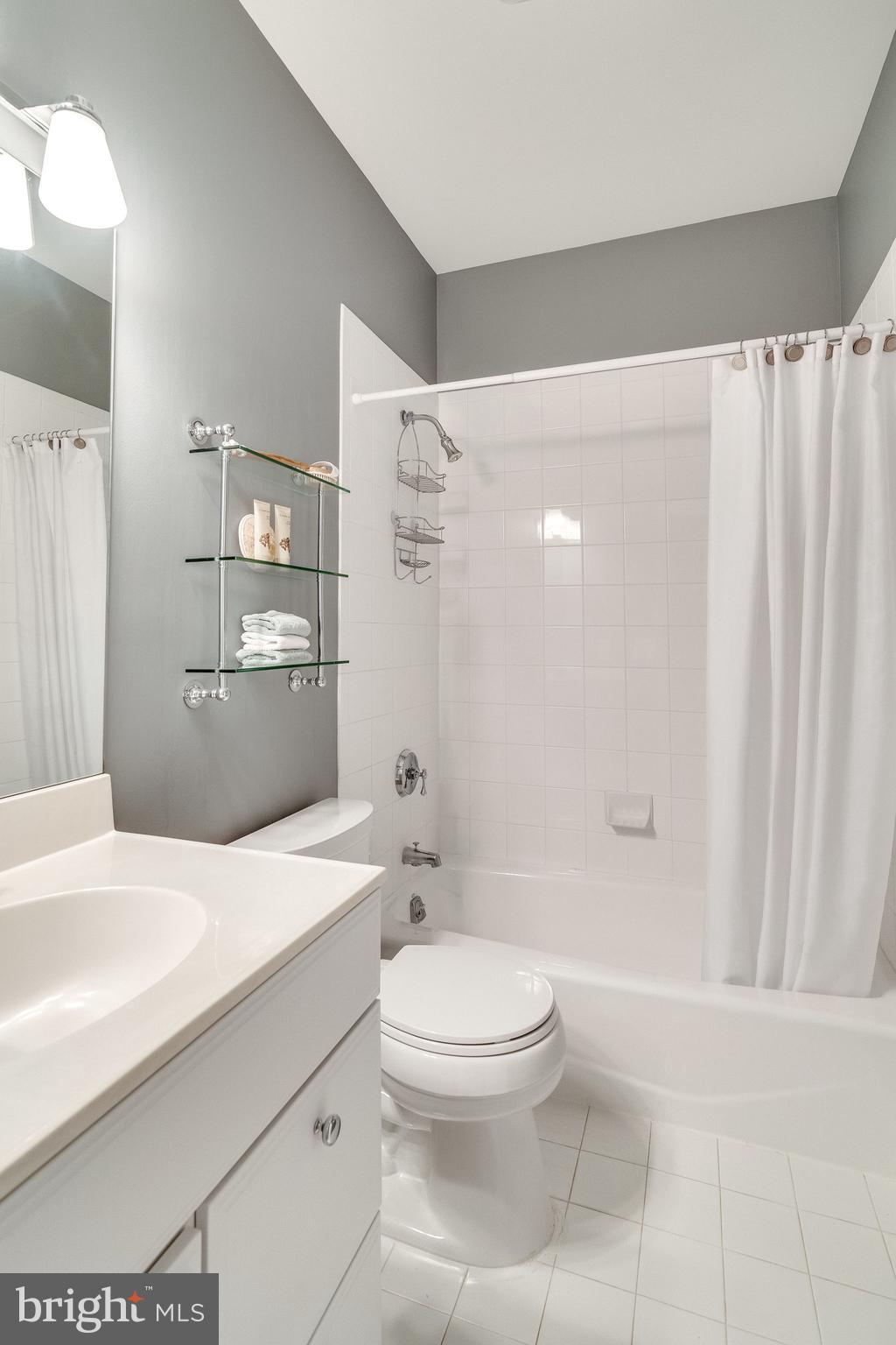 PLYMOUTH HAVEN - Residential