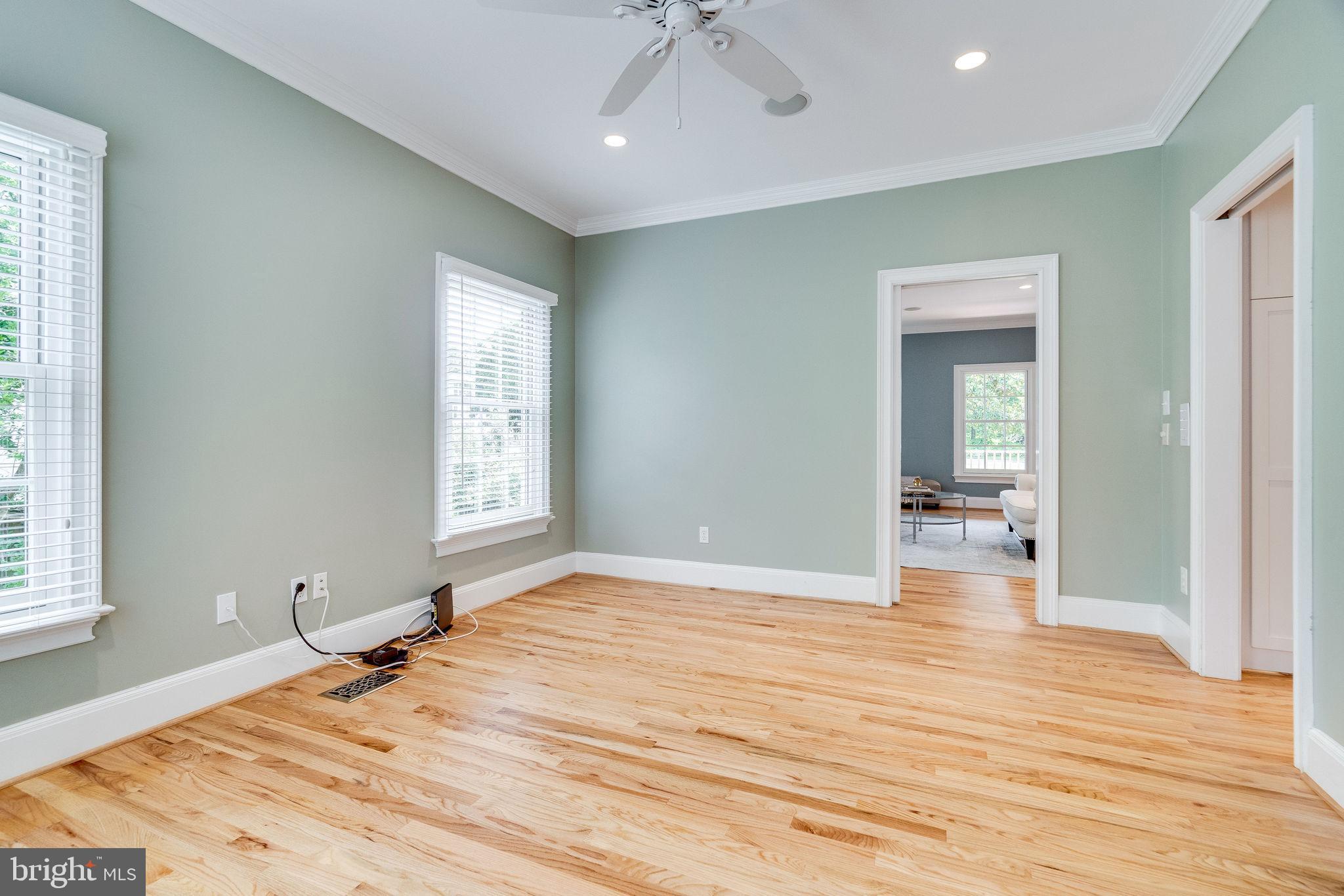 PLYMOUTH HAVEN - Residential