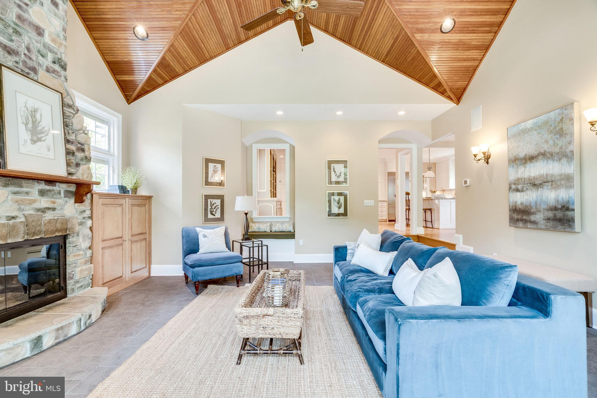 PLYMOUTH HAVEN - Residential