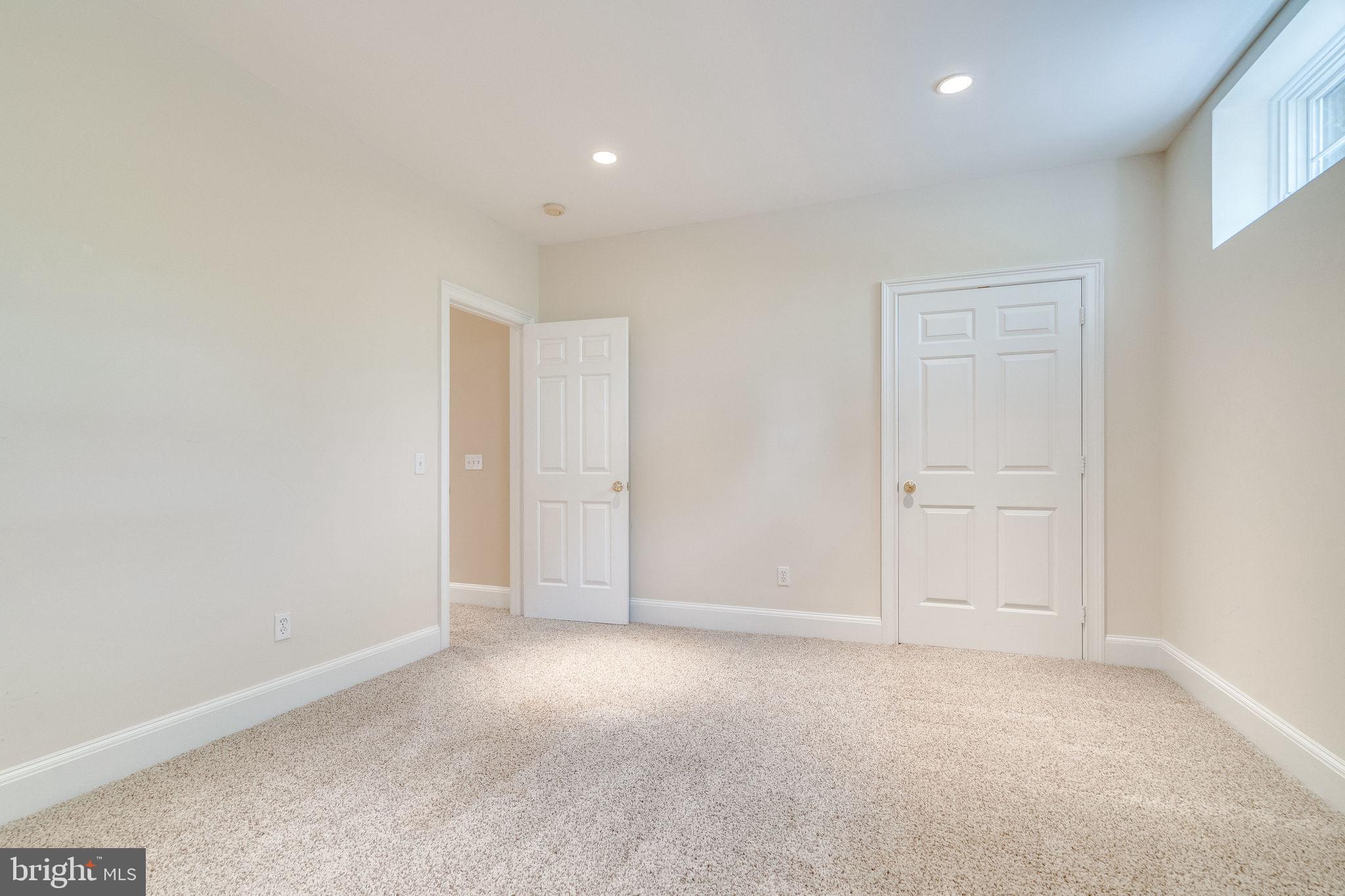 PLYMOUTH HAVEN - Residential