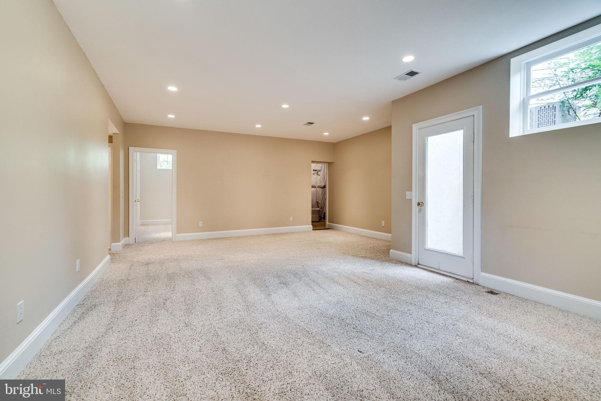 PLYMOUTH HAVEN - Residential