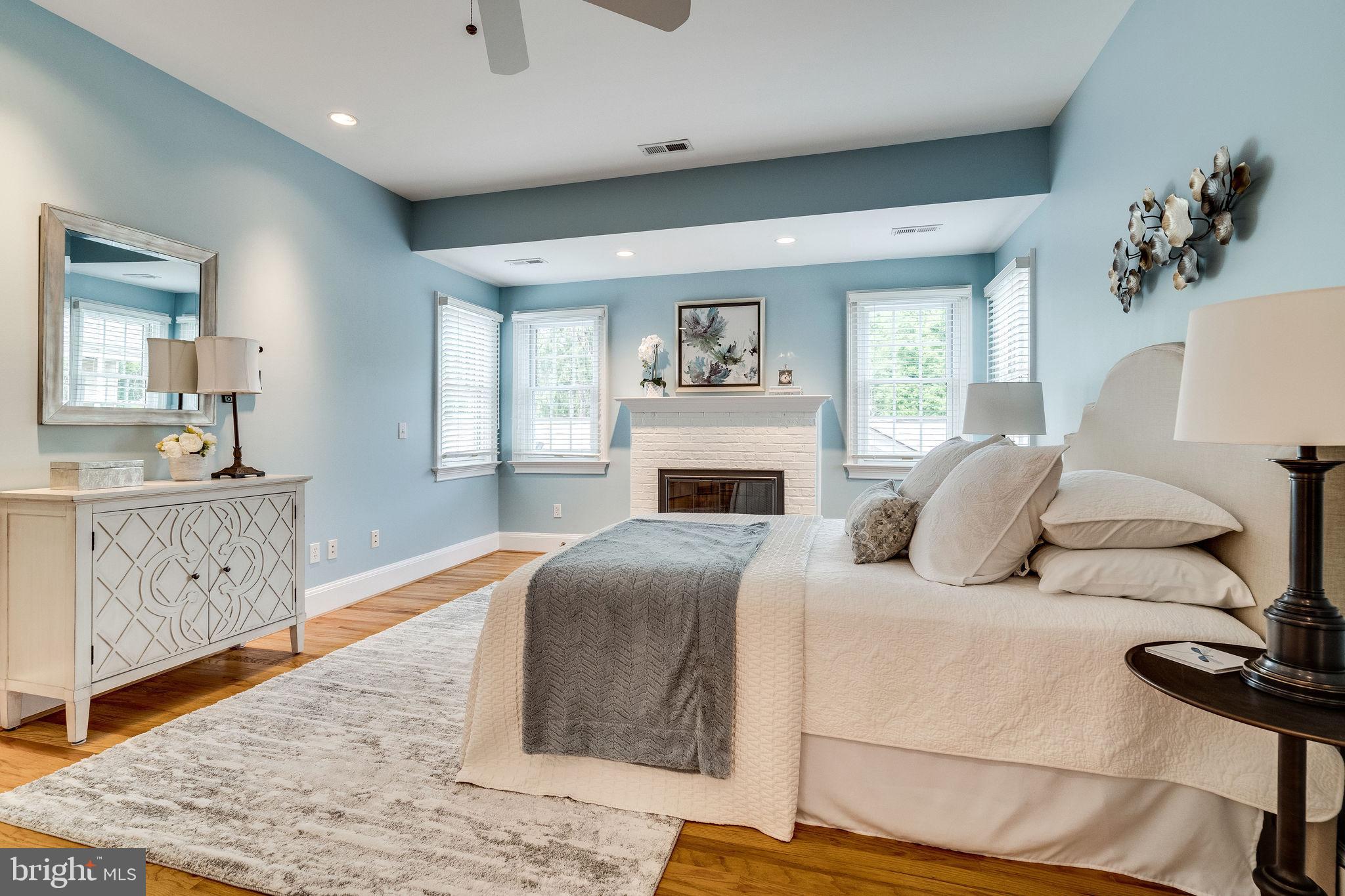 PLYMOUTH HAVEN - Residential