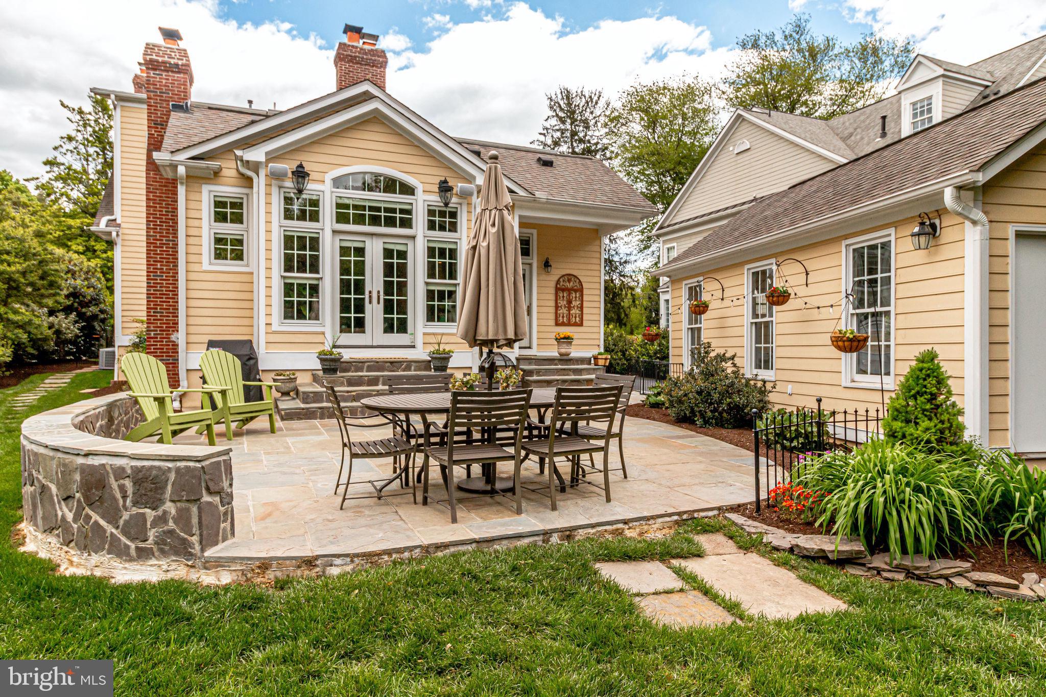 PLYMOUTH HAVEN - Residential