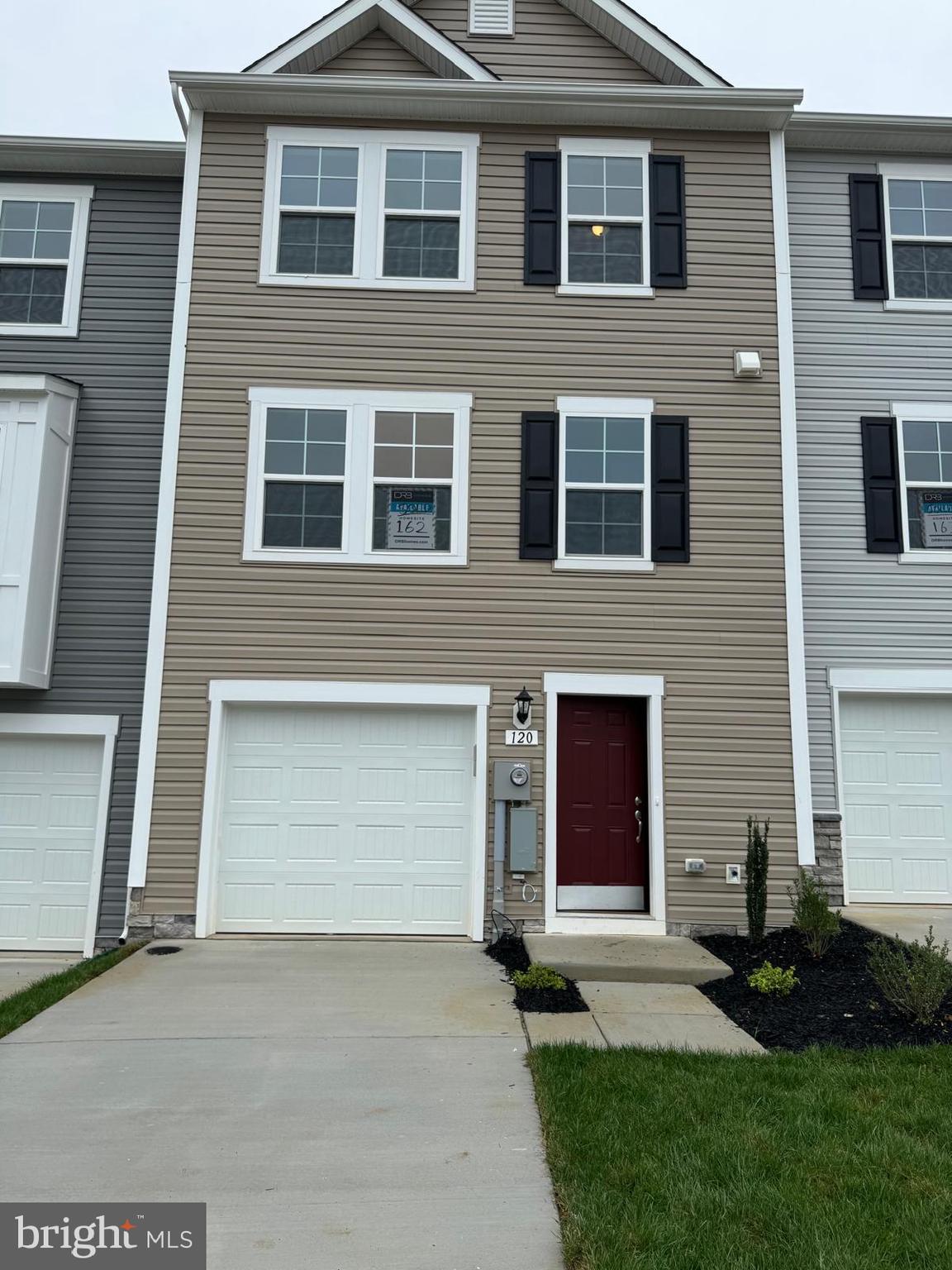 120 TUXFORD RD