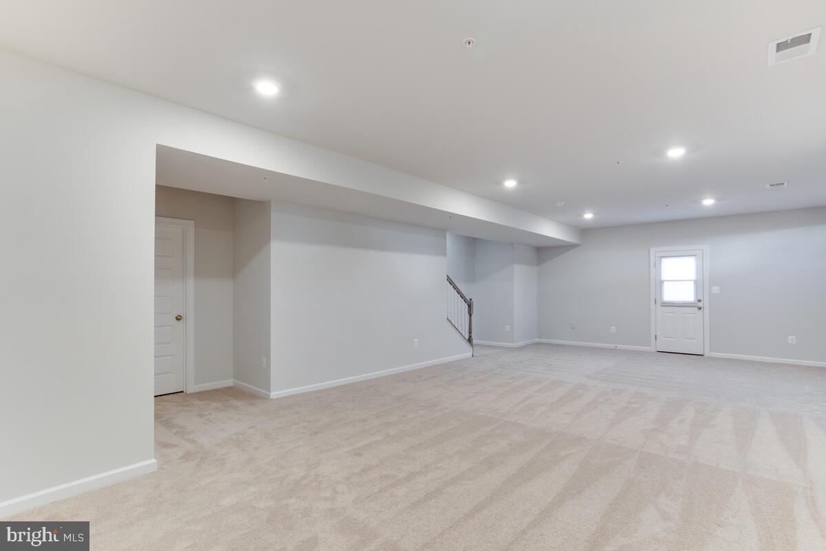 VILLAGES OF SAVANNAH - Residential