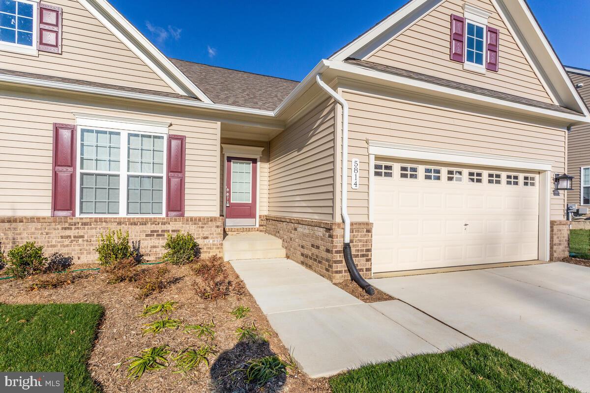 VILLAGES OF SAVANNAH - Residential