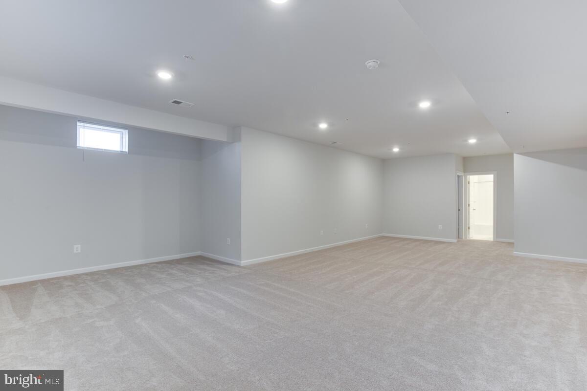 VILLAGES OF SAVANNAH - Residential