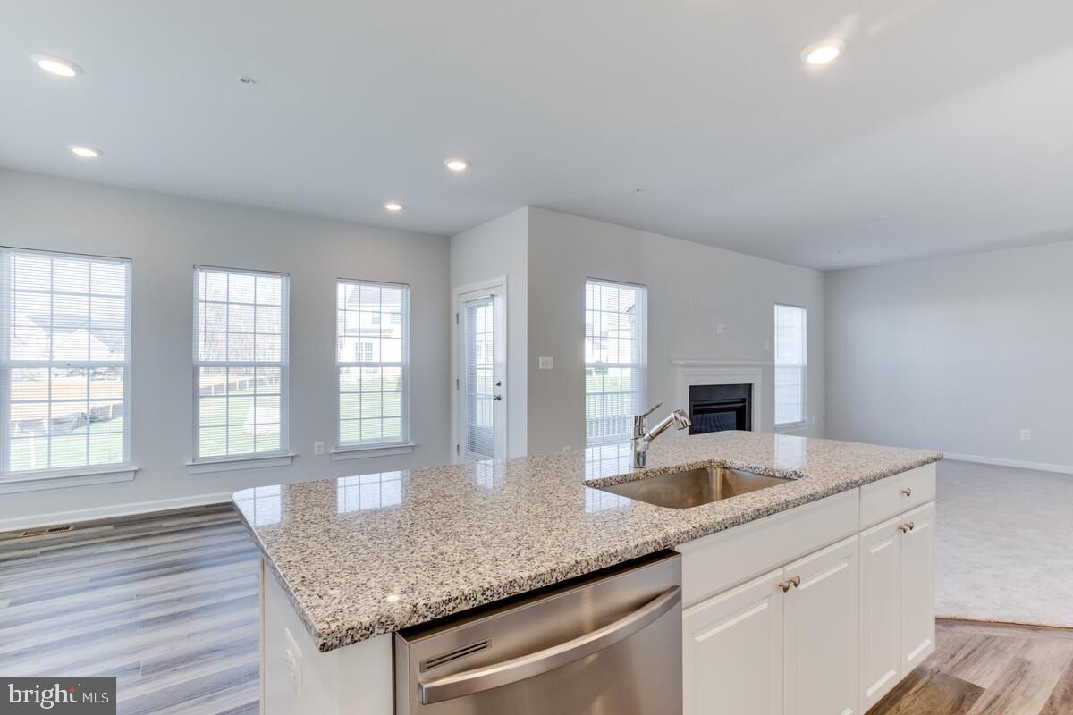 VILLAGES OF SAVANNAH - Residential