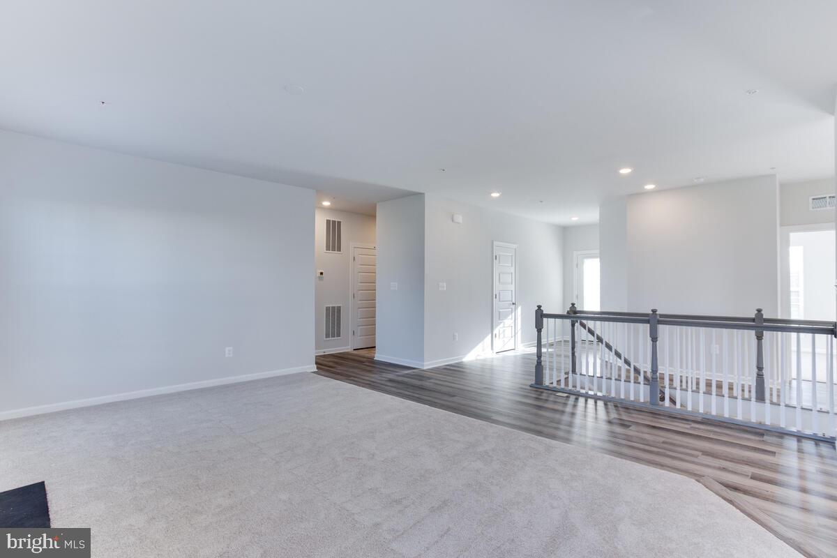 VILLAGES OF SAVANNAH - Residential