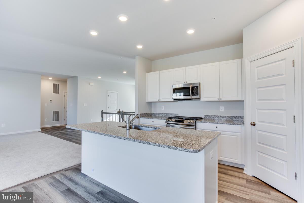 VILLAGES OF SAVANNAH - Residential