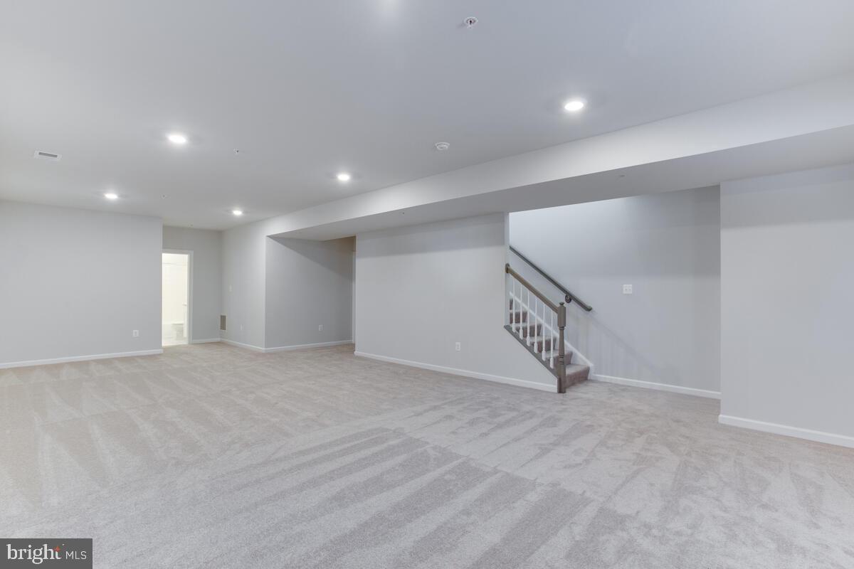 VILLAGES OF SAVANNAH - Residential