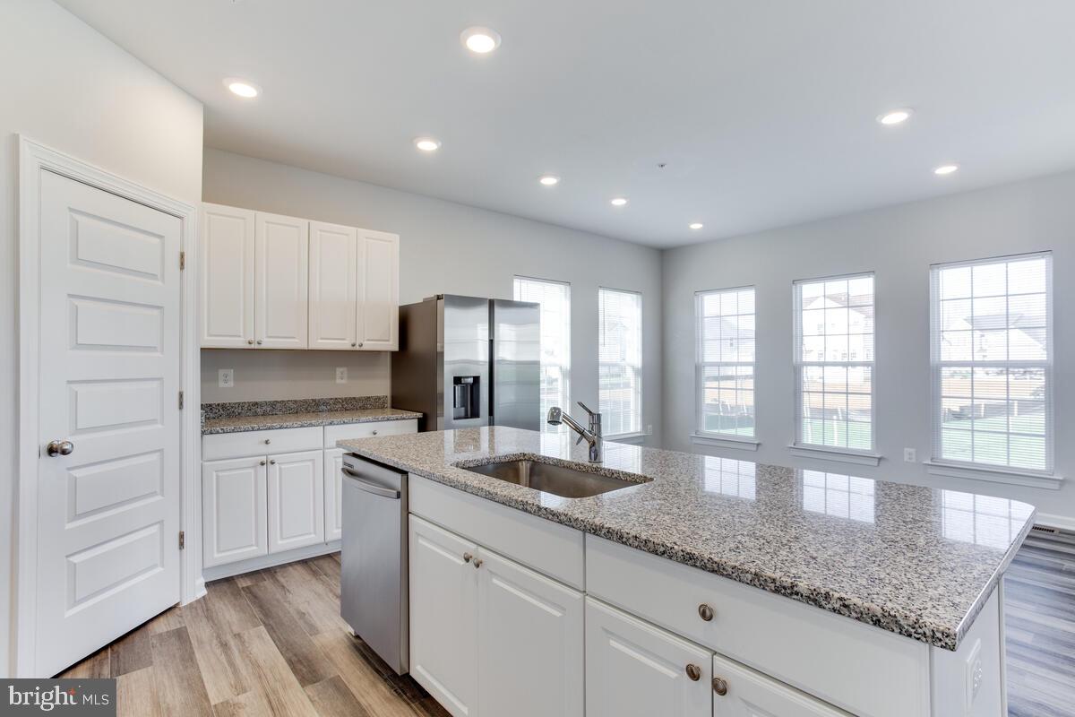 VILLAGES OF SAVANNAH - Residential