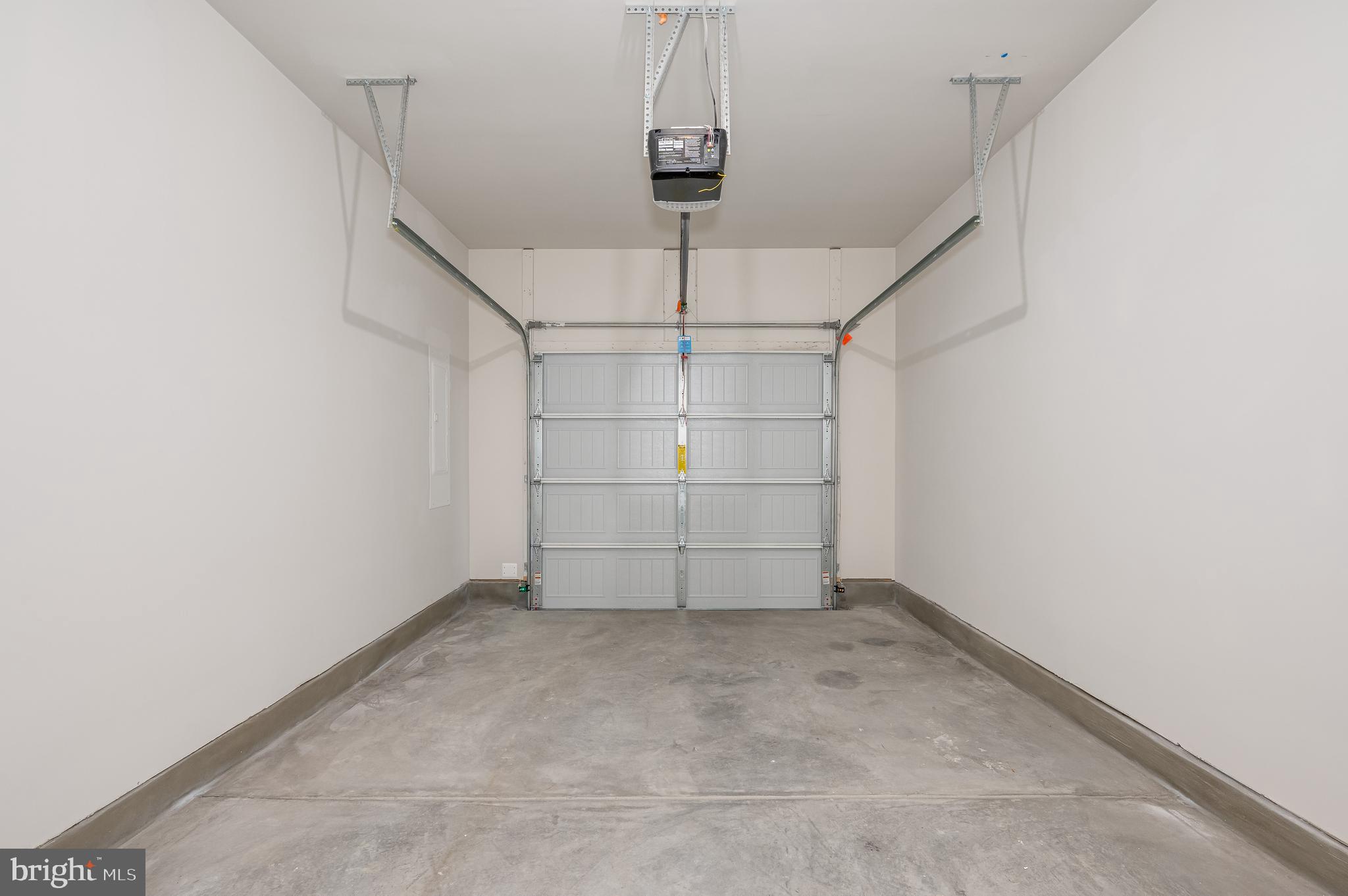 HOMEPLACE AT RIVERSIDE - Residential Lease