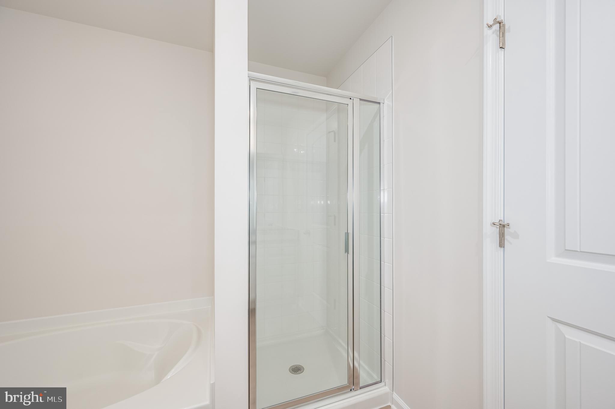 HOMEPLACE AT RIVERSIDE - Residential Lease