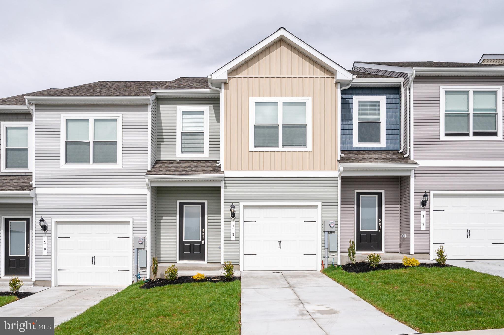 HOMEPLACE AT RIVERSIDE - Residential Lease