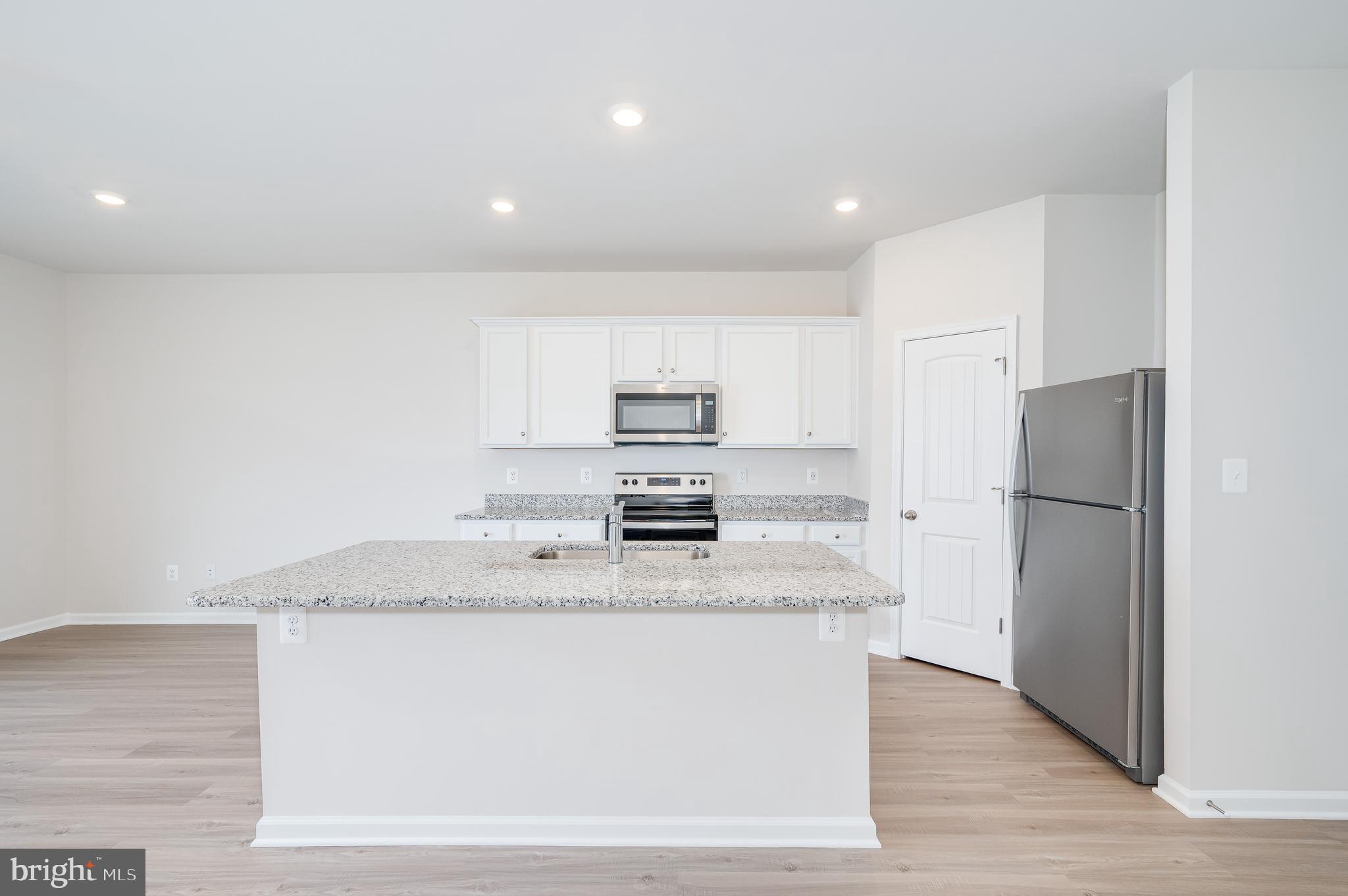 HOMEPLACE AT RIVERSIDE - Residential Lease