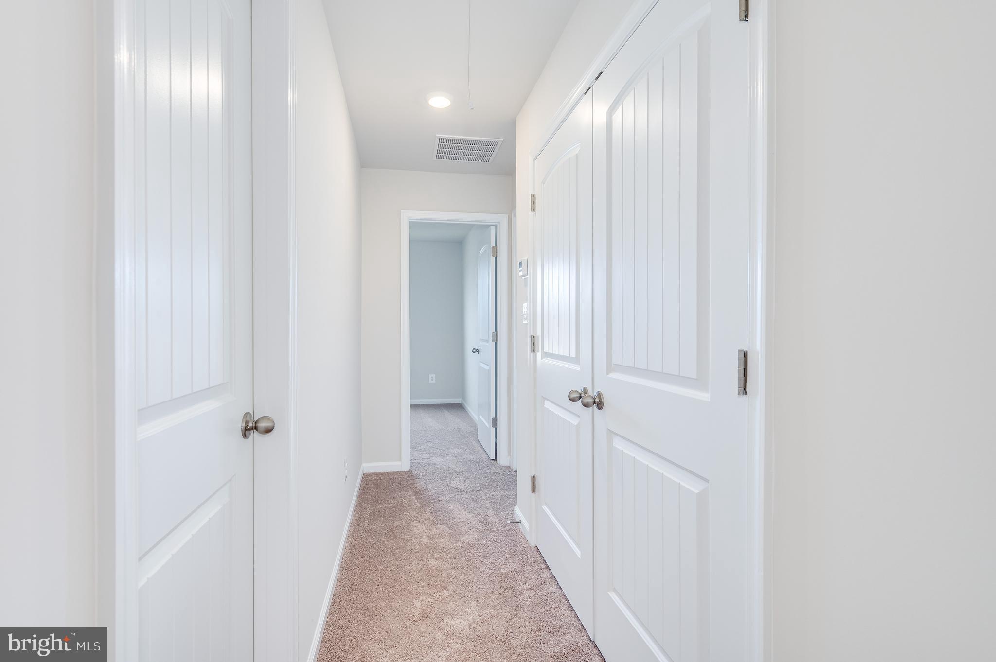 HOMEPLACE AT RIVERSIDE - Residential Lease