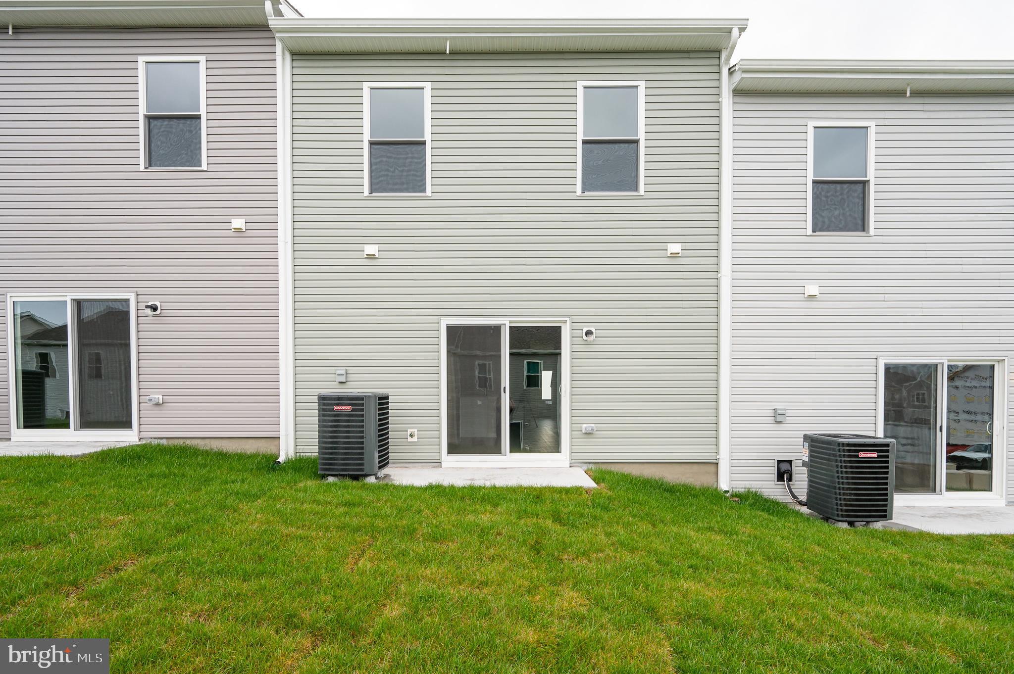 HOMEPLACE AT RIVERSIDE - Residential Lease