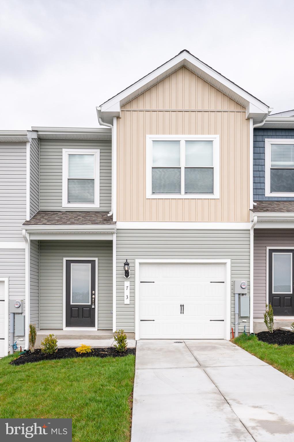 HOMEPLACE AT RIVERSIDE - Residential Lease