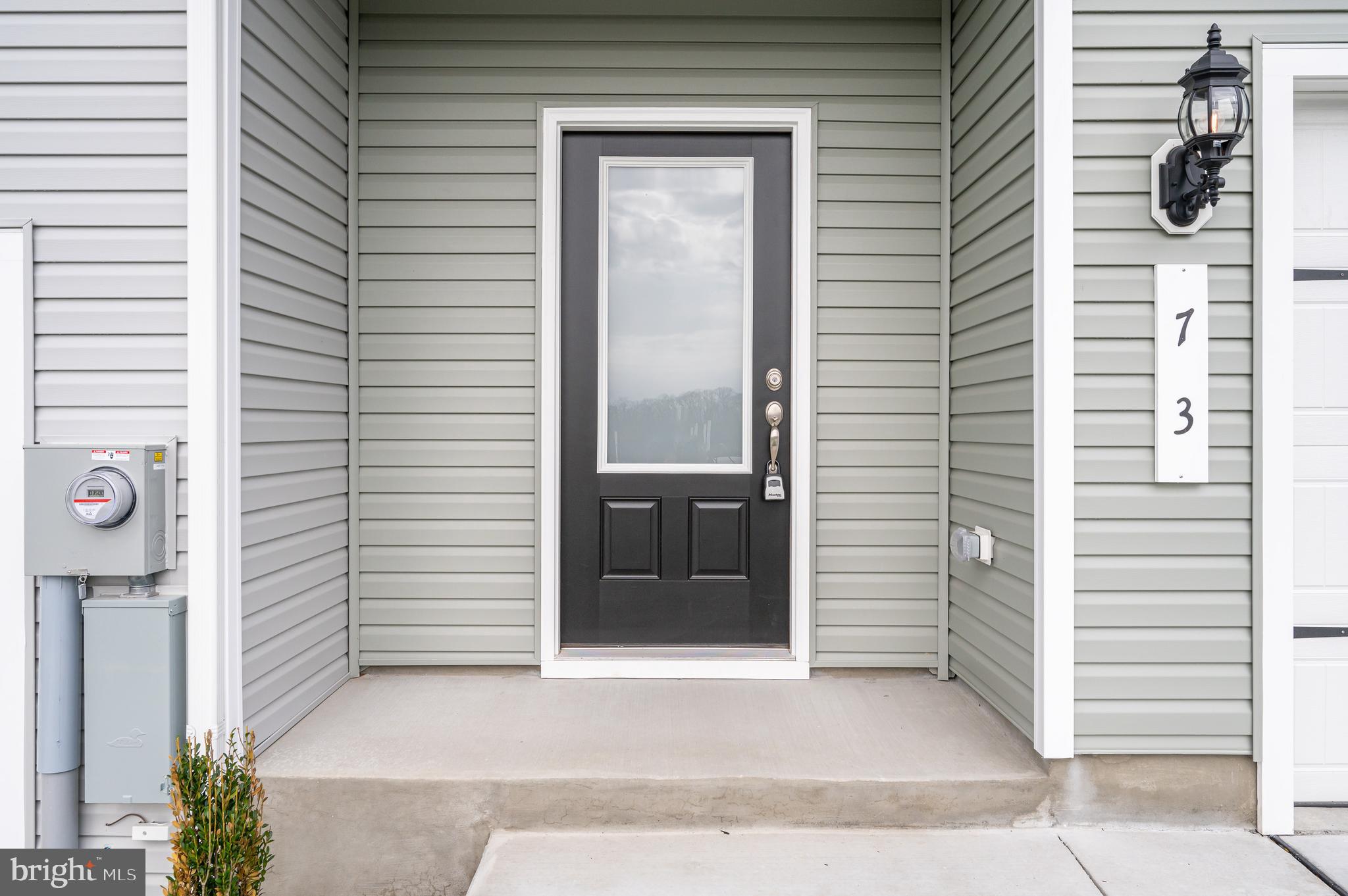 HOMEPLACE AT RIVERSIDE - Residential Lease